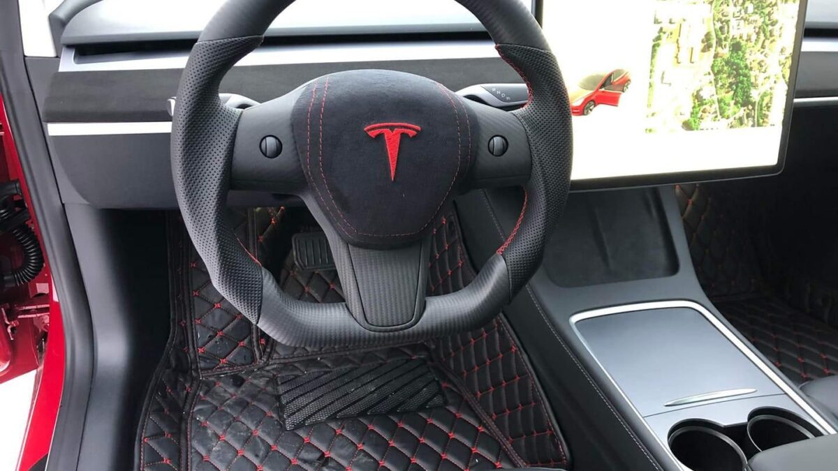 Tesla apre il 2022 con il botto.Nel primo trimestre utili a 3,3 miliardi