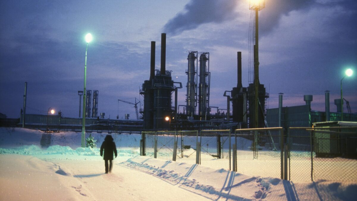 Fumo negli occhi sull’energia. Senza gas russo è il disastro