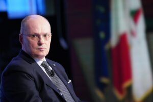 Esaltò il modello Cina. Ma Ricciardi tace sul disastro Shanghai