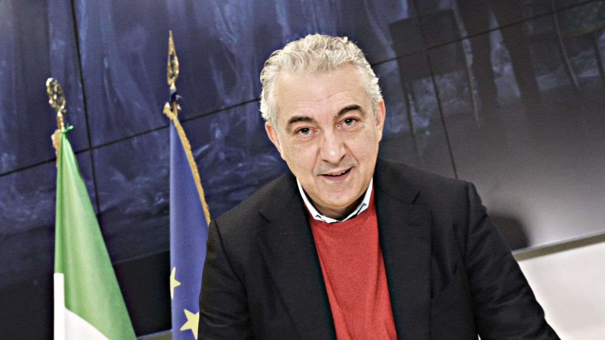Indagine sulle mascherine di Arcuri: spuntano premi per altri 48 milioni