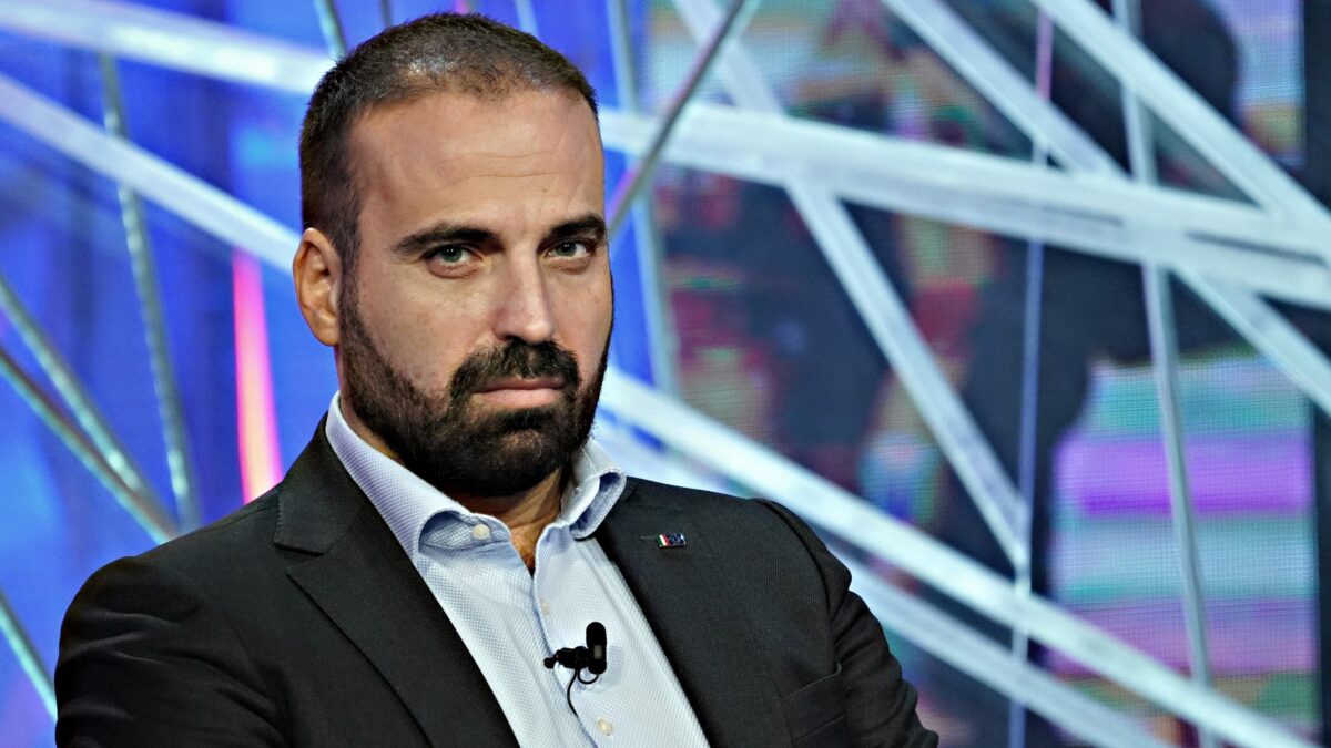 Marattin ruba la palla per salvare il governo