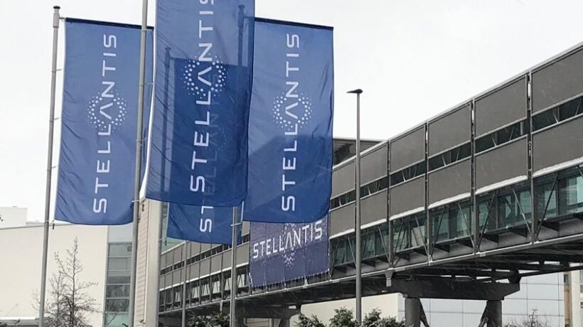 Auto, la svolta sull’elettrico di Stellantis mette a rischio 75 mila posti nell’indotto