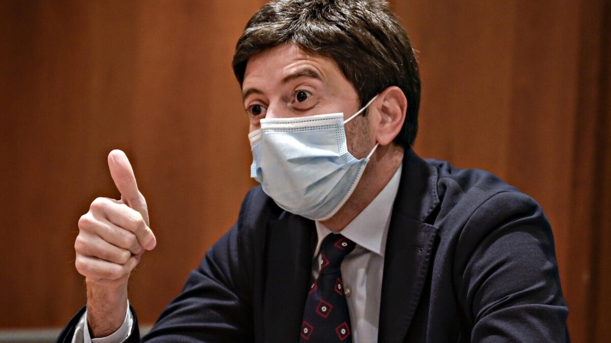 Speranza si loda e pianifica la libertà vigilata