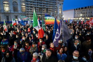 L’antifascismo permanente finisce col dare ragione al superfascismo
