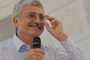 Il broker di D’Alema coinvolge gli ex ministri Trenta e Scotti