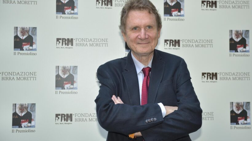 La caccia alle streghe filo Putin è un delirio. Nell’elenco dei cattivi c’è pure Caracciolo