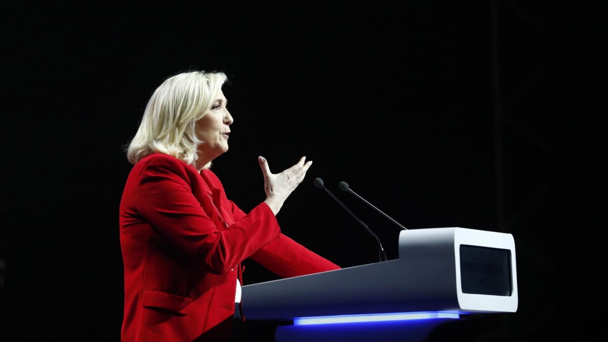 L’antifrode dà un aiutino a Macron. La Le Pen al ballottaggio da indagata