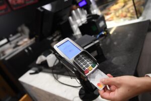 La stretta sul Pos non aiuta gli onesti
