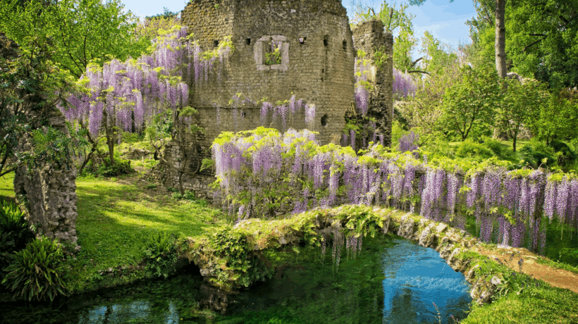 Giardino di Ninfa a Sermoneta in provincia di Latina (iStock)