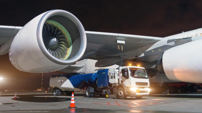 Dal cherosene al Saf, carburante «sostenibile» per l’aviazione