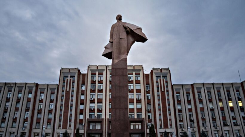 Si apre il fronte della Transnistria. Putin: «A Bucha una messinscena»