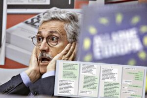 Gli sms che smontano le bugie di D’Alema