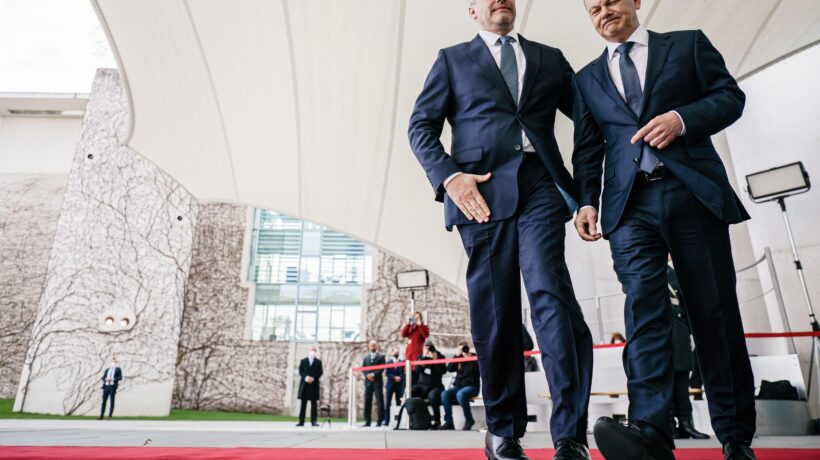 È corsa a invocare nuove sanzioni ma Berlino frena l’Ue