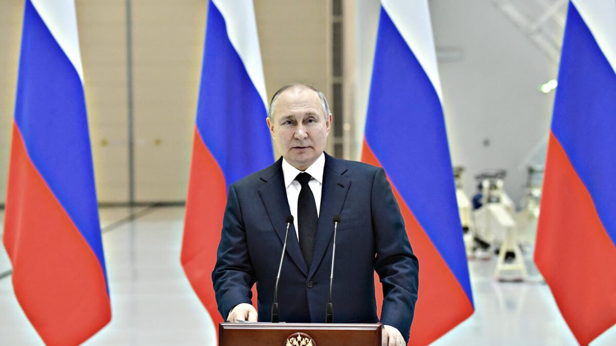 Putin pronto con le contromosse: 7 miliardi e 500 aziende in ostaggio