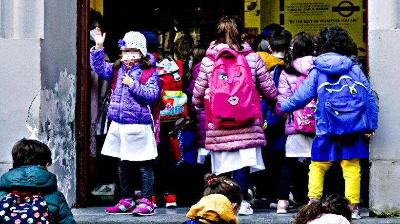 «Bambini ormai immunizzati: è inutile vaccinarli»