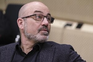 Verso la riconferma del commissario che paralizza Taranto