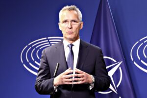 Kiev combatte per conto della Nato