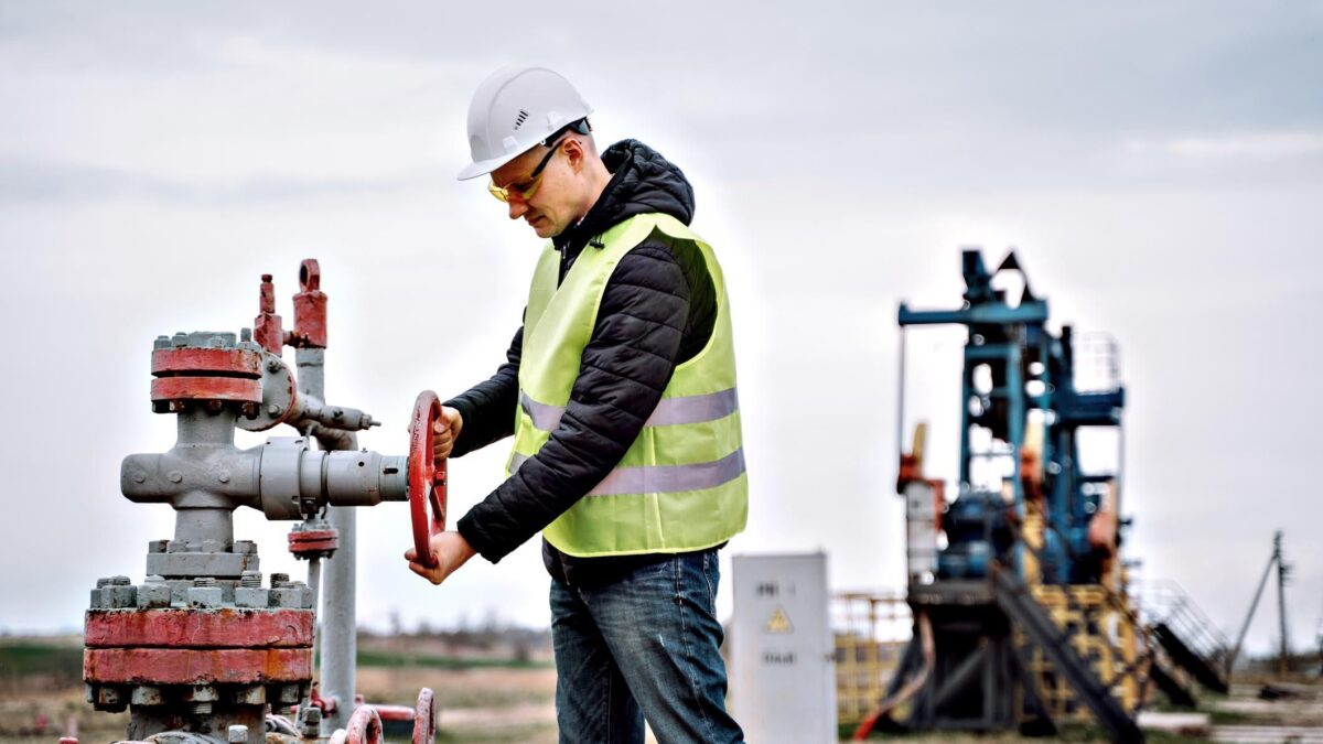 L’Ue ci frega pure il gas che abbiamo