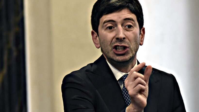 Tre pustole e Speranza parla di quarantene
