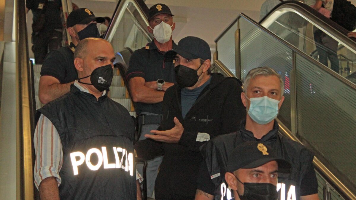Il nome del broker dei vip del calcio spunta nei dossier Vaticano e Pop Bari