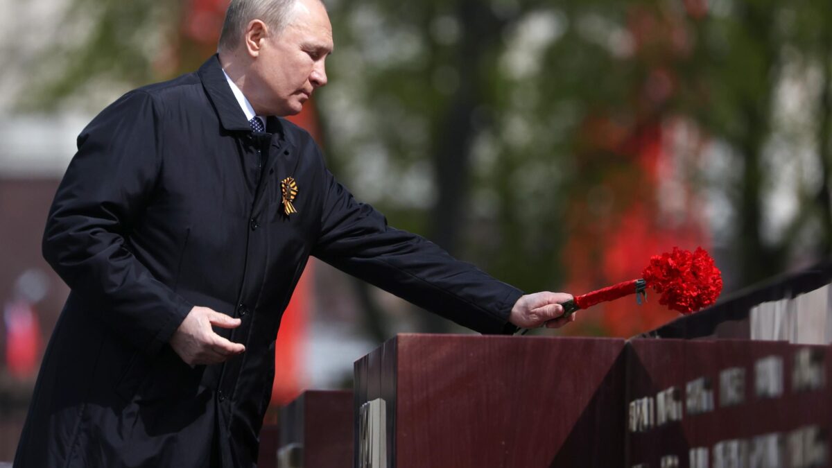 Il cancro non ferma i cannoni: morto un Putin se ne fa un altro