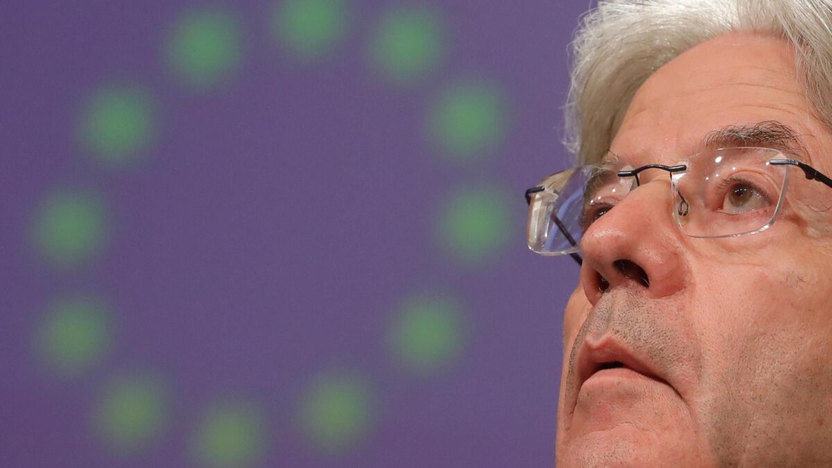 Col pretesto della guerra assalto Ue a casa e risparmi