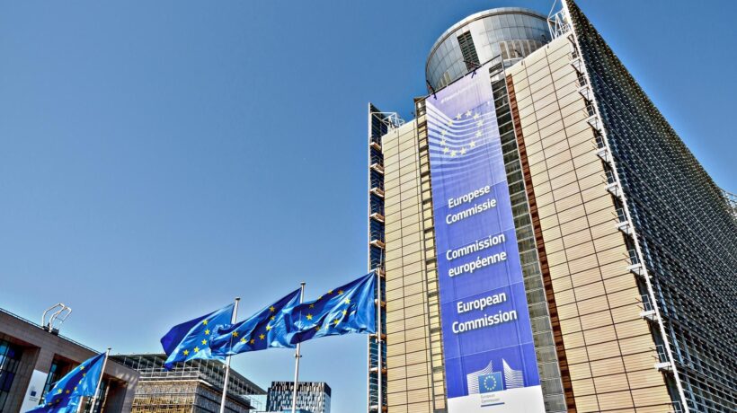 Bruxelles evoca la crisi delle banche «Stop ai sostegni: insolvenze al via»