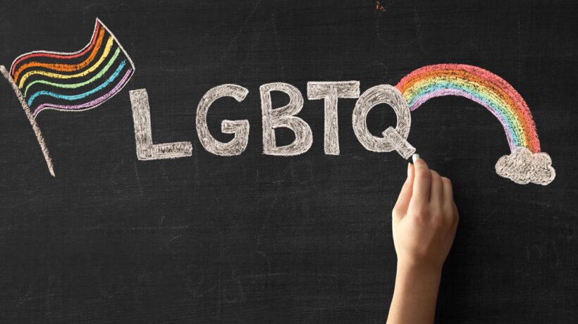 Attuano il ddl Zan senza che sia legge e a scuola parlano di trans e omofobia