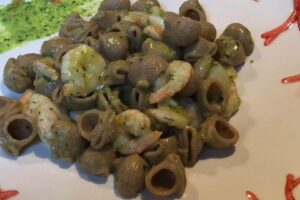 Cuciniamo insieme: grano monococco con pesto di fave e gamberi