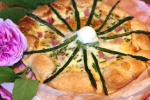 Cuciniamo insieme: torta sole&sale agli asparagi