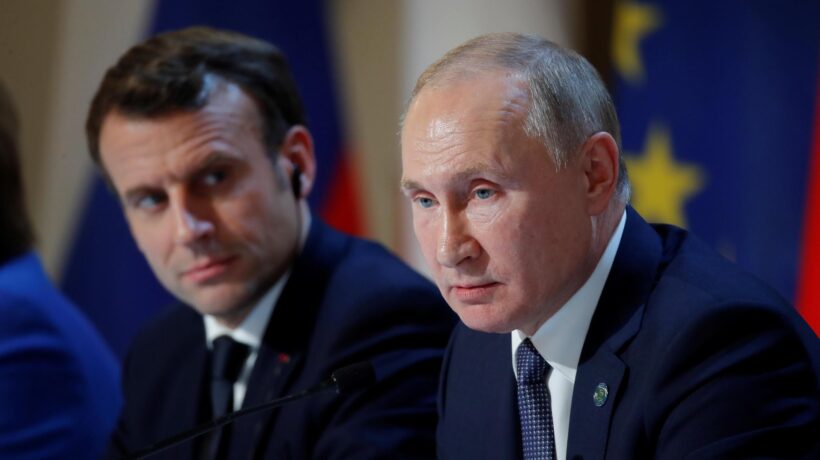 Telefonata fiume tra Macron e Putin. E Mosca evoca lo «tsunami atomico»