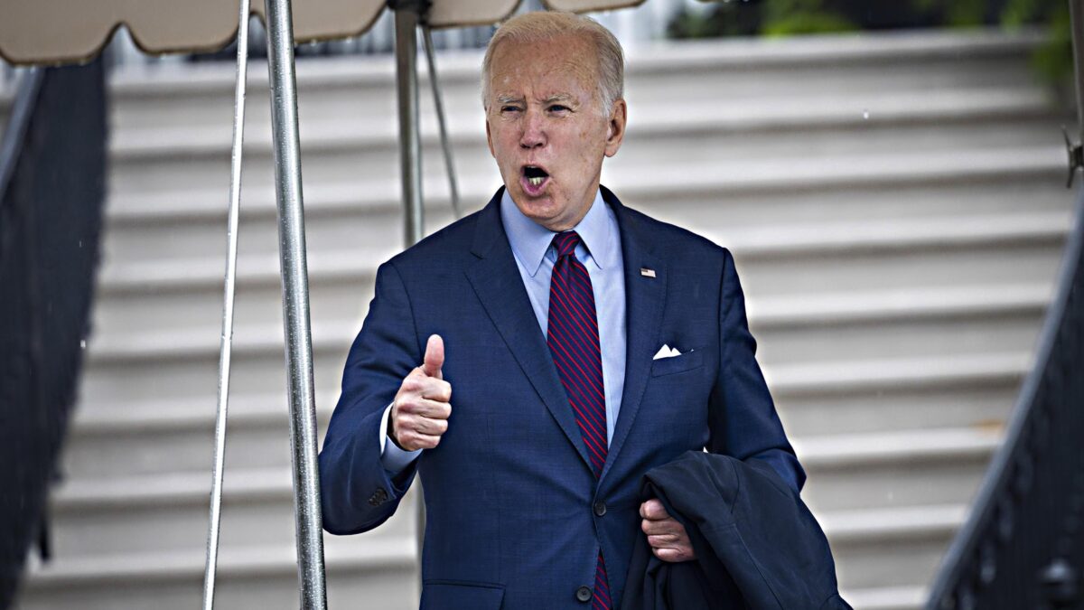 Biden ai ferri corti con l’intelligence. E la sua linea ora non è più un dogma