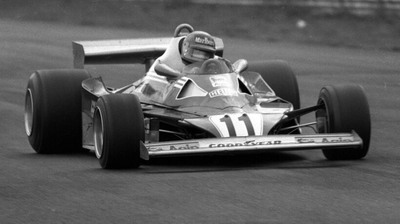Gilles Villeneuve all'esordio in Ferrari nel 1977 (Ansa)