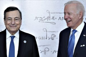 Draghi scommette su Washington però pesa il Trattato del Quirinale