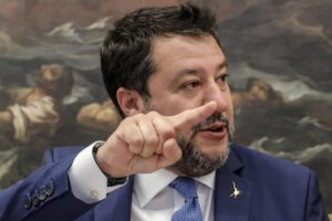 Draghi mediatore, sponda di Salvini: pace con l’asse Roma-Parigi-Berlino