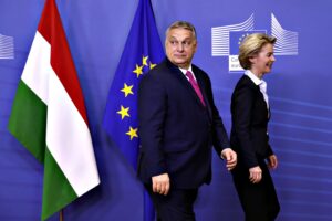 Ue a farfalle sull’embargo al petrolio russo
