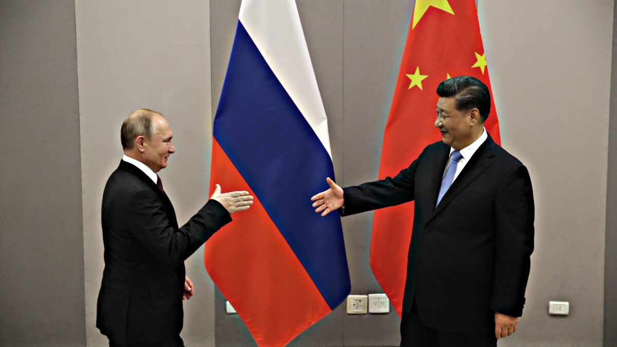 Gli embarghi sono un boomerang. Le carte su oro e greggio le dà Putin