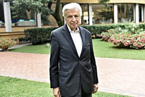È finita,  pure Colombo è diventato putinista