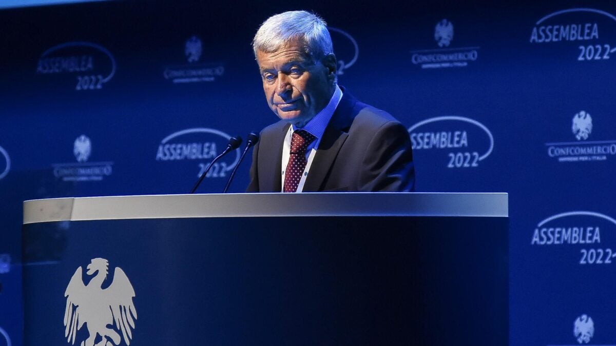 «Bruciati 930.000 posti nei servizi»