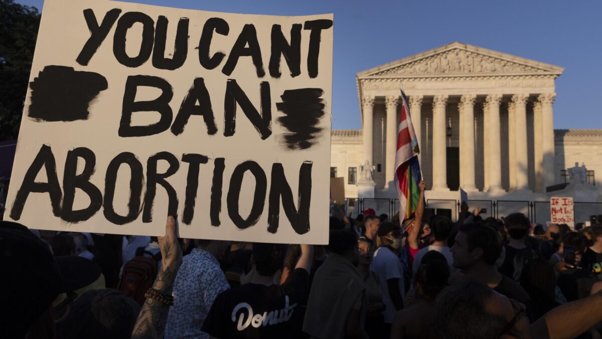 La sinistra non ama l’aborto, odia la democrazia