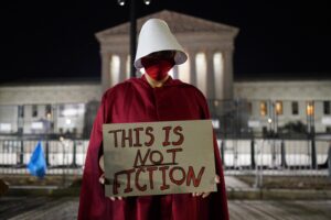 Proteste nelle grandi città. I pro aborto vanno a caccia delle abitazioni delle toghe