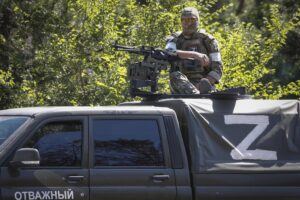 Oggi chi si lava tradisce la patria e l’Ucraina