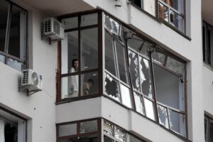 Kiev torna bersaglio dei missili russi. E Mosca mette nel mirino l’Olanda