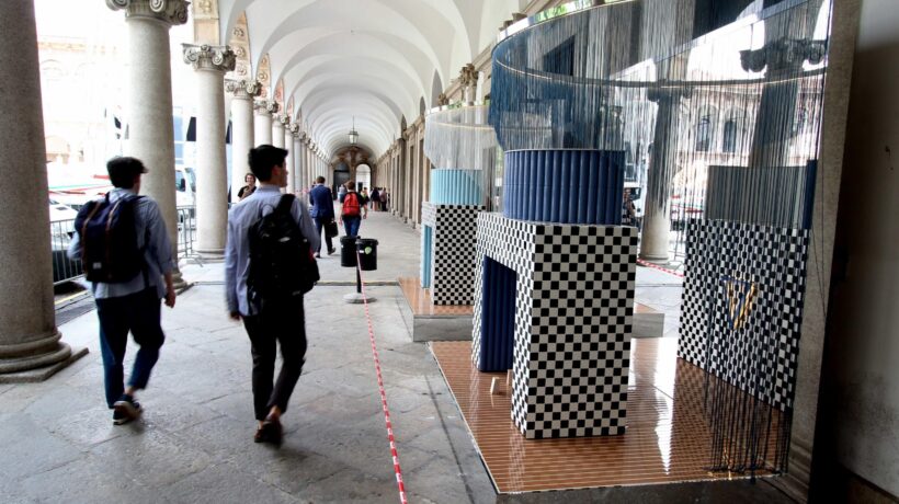 Il Salone del mobile fa il pienone di visitatori indiani