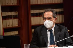 Rai, partiti contro Fuortes per colpire Draghi