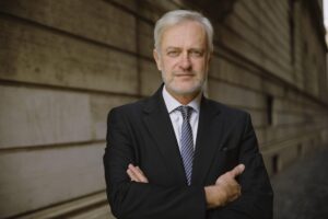 Aldo Maria Valli: «In Vaticano nessuno si augura una specie di Bergoglio bis»