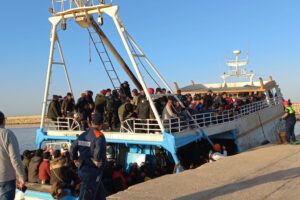 L’unica vittoria dei guerrafondai: clandestini già aumentati del 30%