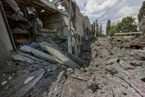 Kiev rimanda a settembre gli incontri per la pace: «Adesso contrattacchiamo»