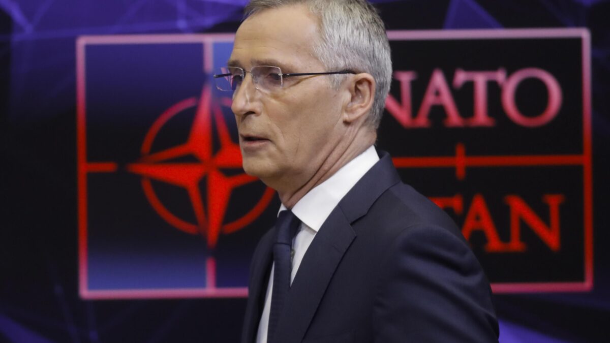 L’Occidente prepara la guerra lunga (anche alle libertà)