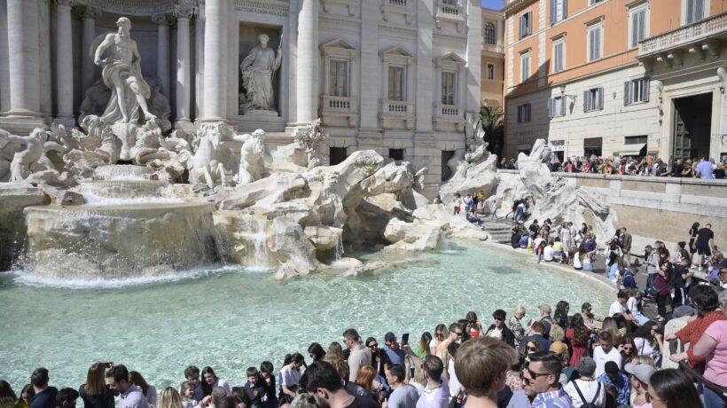 Toh, con meno restrizioni il turismo riparte